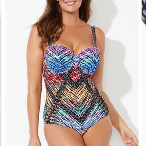 Swimsuits for All 🏝 Macrame Underwire Swimsuit